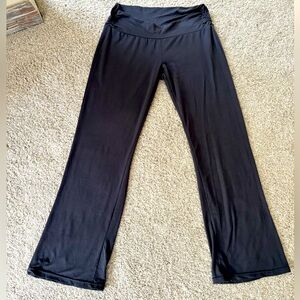 Alina Mae Maternity Pants From Belly to Baby 
Size medium